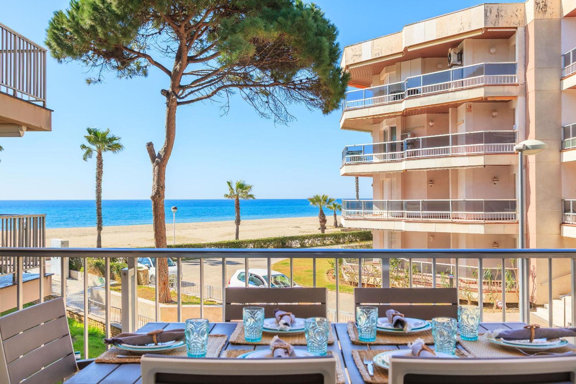 Uhc Dms Family Apartments Cambrils Exterior photo