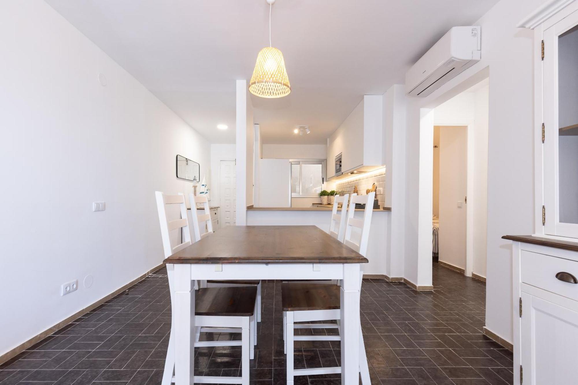 Uhc Dms Family Apartments Cambrils Room photo